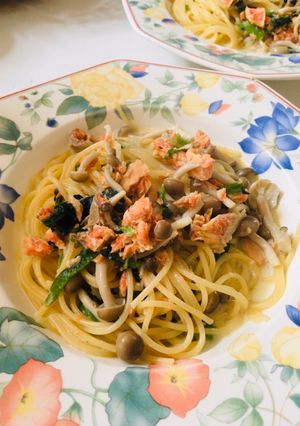 鮭と冷凍ほうれん草きのこの豆乳パスタ-レシピのメイン写真