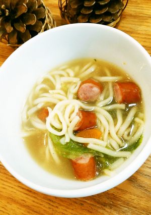 余った焼きそば麺で！断捨離的中華風スープ-レシピのメイン写真