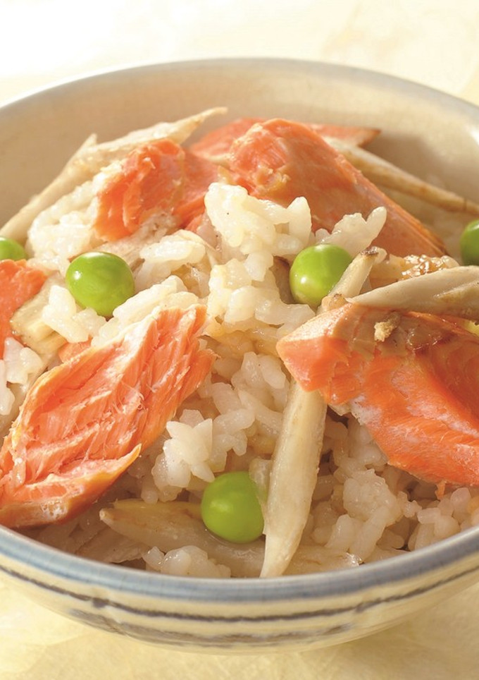 紅鮭と新ごぼうの炊き込みご飯-レシピのメイン写真