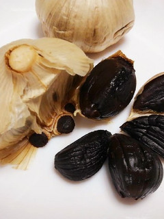 炊飯器で簡単!! 家庭で熟成黒にんにく-レシピのメイン写真