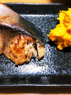 昼ご飯☆ブリのガリ醤油焼とカボサラ-レシピのメイン写真