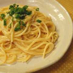 รูปของ ひとりごはん☆明太マヨスパデティ。