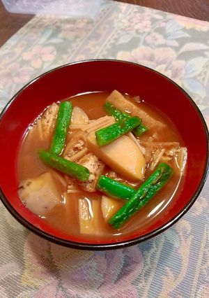 食べる味噌汁・5～里芋　えのき　油揚げ…-レシピのメイン写真
