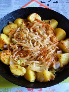 北あかりで野菜たっぷりポテト焼きうどん-レシピのメイン写真