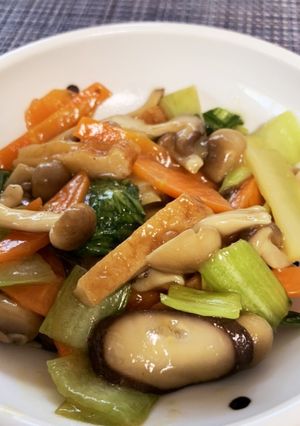 チンゲンサイと野菜のオイスターソース炒め-レシピのメイン写真