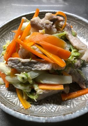 白菜と豚肉の塩麹炒め-レシピのメイン写真