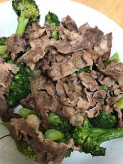 牛肉とブロッコリーのペペロンチーノ炒め-レシピのメイン写真