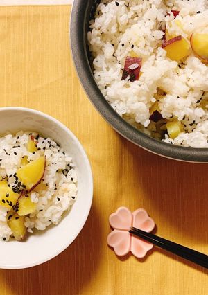 味付けひとつ！炊飯器でさつまいもごはん-レシピのメイン写真