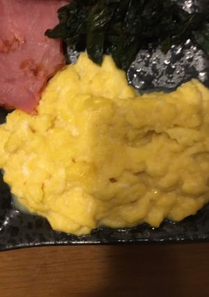 ホテルみたいなスクランブルエッグ-レシピのメイン写真