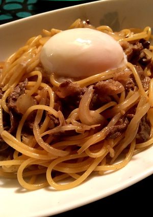 温玉とろ〜り牛すきスパゲティ-レシピのメイン写真