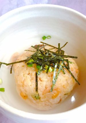 焼き炒飯おにぎりのシャンタン茶漬け-レシピのメイン写真