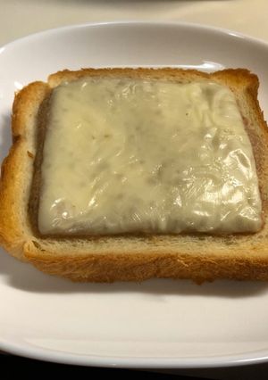 冷蔵庫で冷えた食パンを美味しく食べる。-レシピのメイン写真