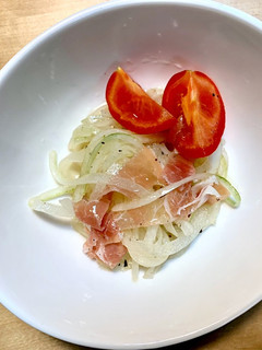 スッパ旨い!玉ねぎと生ハムのマリネ風☆-レシピのメイン写真