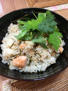 鮭と塩昆布の炊き込みご飯-レシピのメイン写真