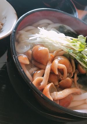 なめこたっぷりシンプルうどん-レシピのメイン写真