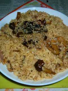 ぶりアラの炊き込みご飯でカフェ丼-レシピのメイン写真