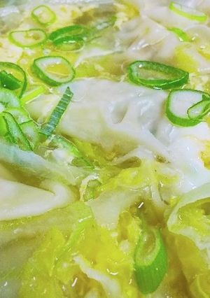 はくさいとギョウザスープ-レシピのメイン写真
