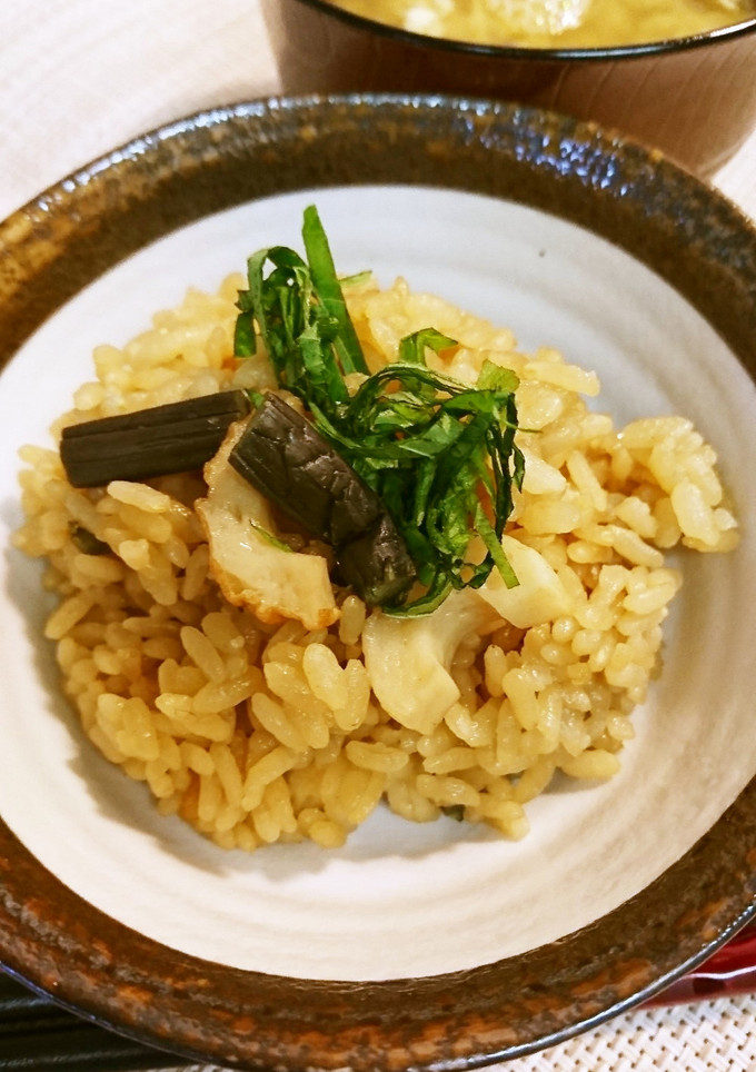 わらびと竹輪の炊き込みご飯-レシピのメイン写真
