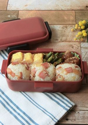 ベーコンと玉葱のオイルおにぎり-レシピのメイン写真