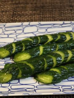 調味料と漬けおくだけ☆きゅうりの味噌漬け-レシピのメイン写真