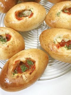 全粒粉入り チーズウインナーパン-レシピのメイン写真