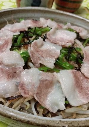 レンチン5分☆もやピーかつこん豚バラ蒸し-レシピのメイン写真