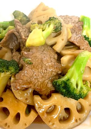 牛肉とレンコンのオイスターソース炒め-レシピのメイン写真