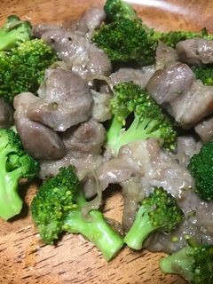 ブロッコリーと焼肉豚の塩炒め-レシピのメイン写真