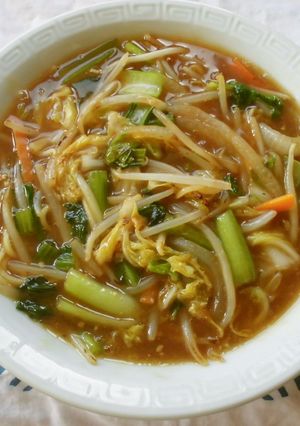 とんこつ醤油のお野菜あんかけラーメン♪-レシピのメイン写真