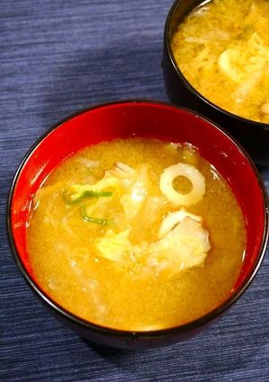 簡単！竹輪と白菜のお味噌汁☆あご出汁-レシピのメイン写真