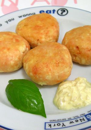 簡単!ヘルシー★豆腐と鮭のハンバーグ-レシピのメイン写真