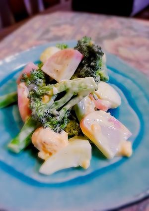 蒲鉾とブロッコリーのたまごサラダ-レシピのメイン写真