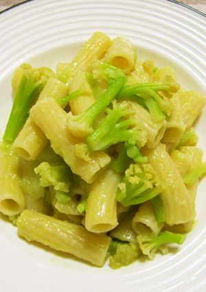 カリフローレのパスタ-レシピのメイン写真