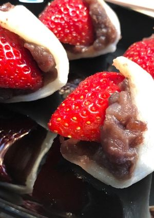 梅ヶ枝餅でいちご大福-レシピのメイン写真