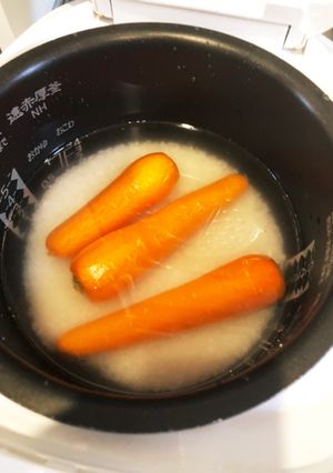 離乳食　炊飯器で軟飯と人参一緒に♫-レシピのメイン写真