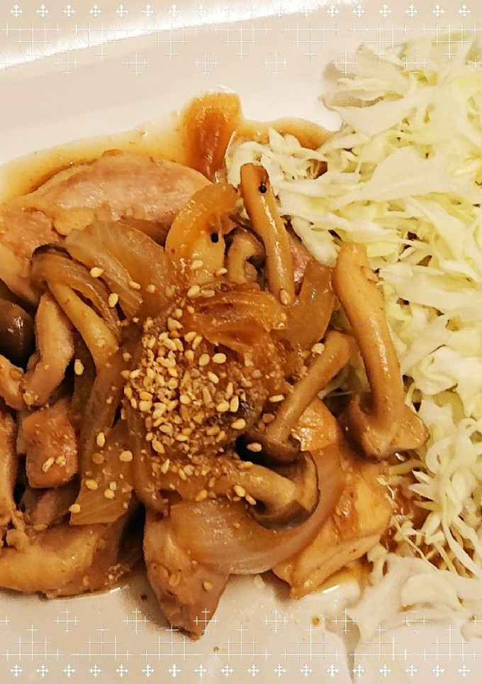 鶏ももで生姜焼風(しめじ玉葱でカサ増し)-レシピのメイン写真