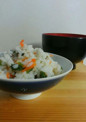 簡単♪お弁当にも菊菜のまぜご飯-レシピのメイン写真