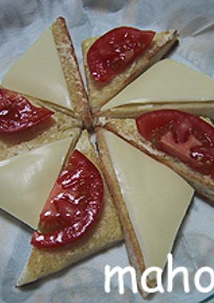 食パンdeトマトとチーズのカナッペ-レシピのメイン写真