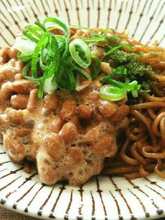 そうだ♪焼きそばに納豆乗せてみよう♡-レシピのメイン写真