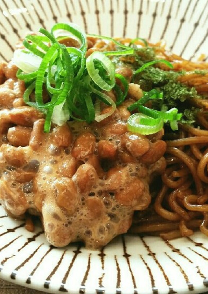 そうだ♪焼きそばに納豆乗せてみよう♡-レシピのメイン写真