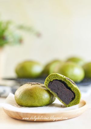 抹茶の粒あんぱん-レシピのメイン写真
