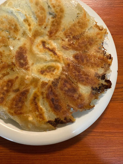 余った白菜漬けで!カリッと旨い焼き餃子-レシピのメイン写真