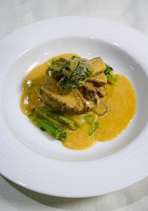 簡単！ハンバーグと小松菜のクリーム煮-レシピのメイン写真