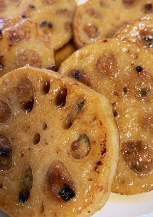 甘辛で美味しい！！れんこんの豚ミンチのせ-レシピのメイン写真