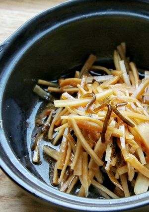 ガスを使わない土鍋でチン 大根の皮の漬物-レシピのメイン写真