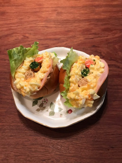 卵とスモークチーズのロールパンサンド-レシピのメイン写真