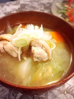 鶏肉とカブと揚げの味噌汁-レシピのメイン写真