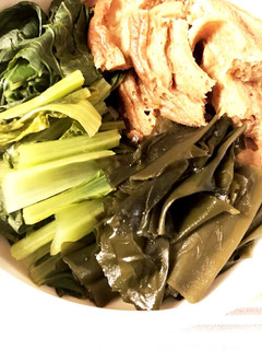 小松菜と早煮昆布と車麩の煮物-レシピのメイン写真