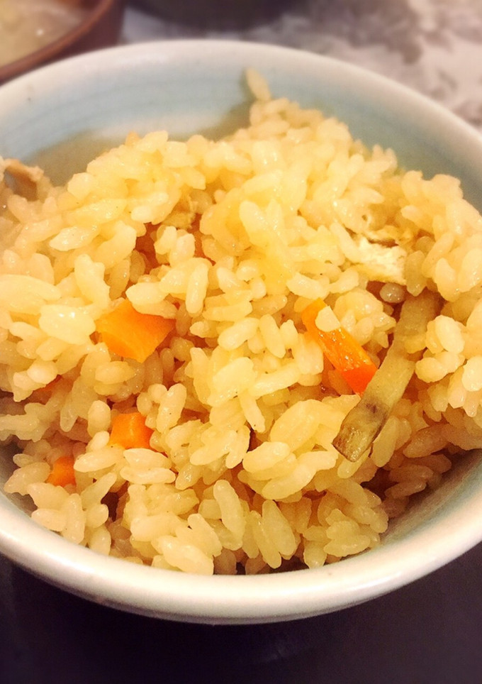 ごぼうと人参揚げの　何でも炊き込みご飯-レシピのメイン写真