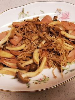 魚肉ソーセージとキノコのバター炒め-レシピのメイン写真